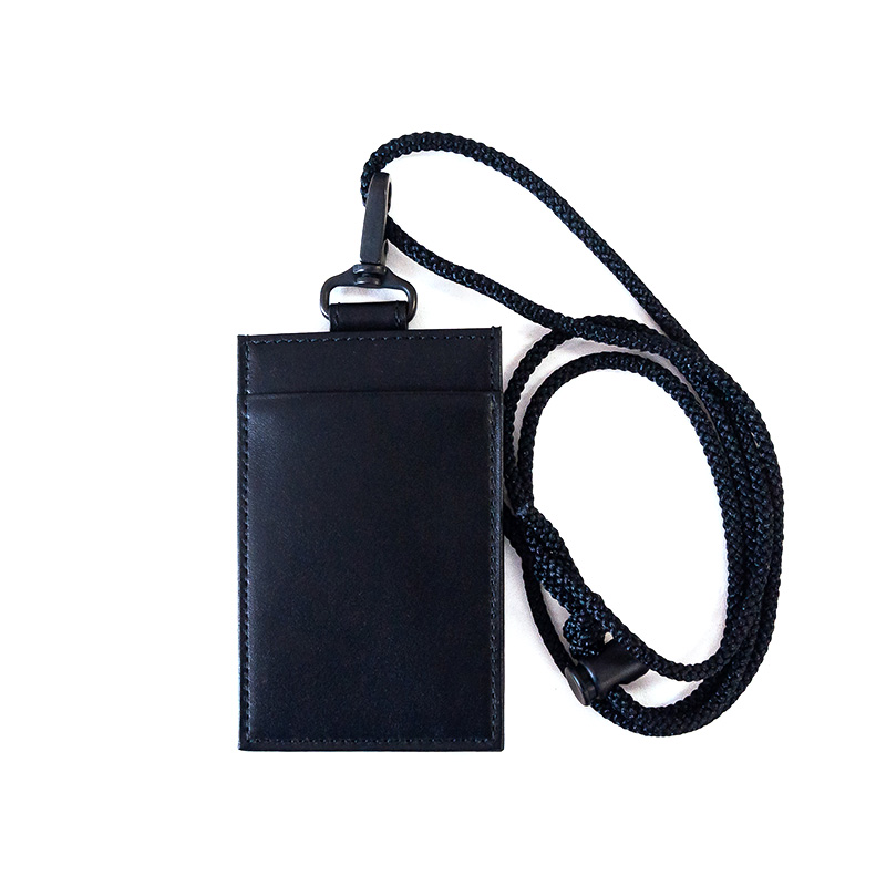 【ノストロアテュー】ピアッツァ ネックパスケース 小銭入れ付